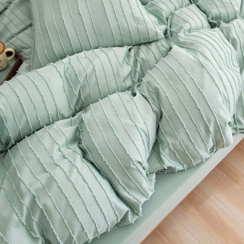 Tranquil Stripe Microfiber Bedding Set - Queen